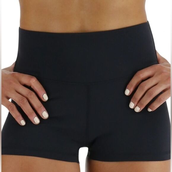 TYR Black Women’s Bike Shorts - Picture 9 of 10